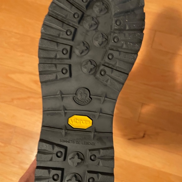 Moncler Snow Boots (Brown)